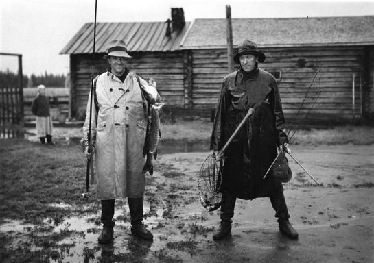 Björn Soldan and Heikki Aho at the filming of JUHA in 1937